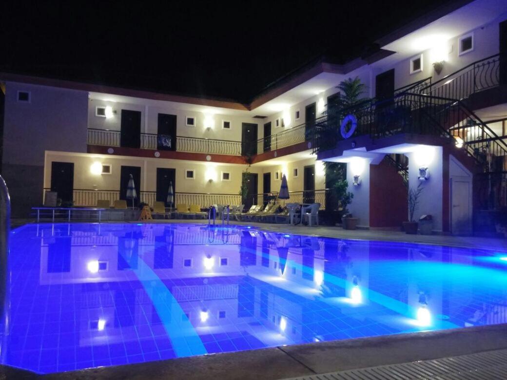 Mg Moms Hotel Kemer Exterior foto